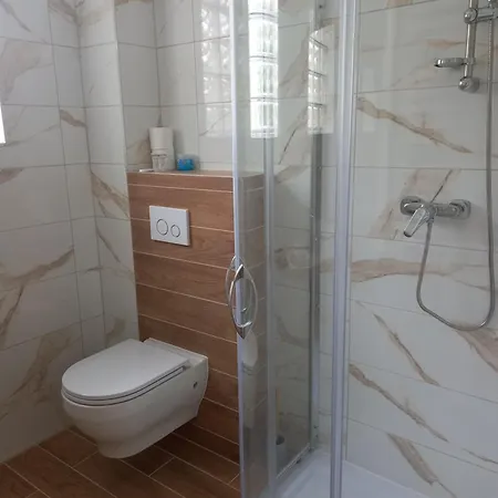 Mowita * אוסטקה